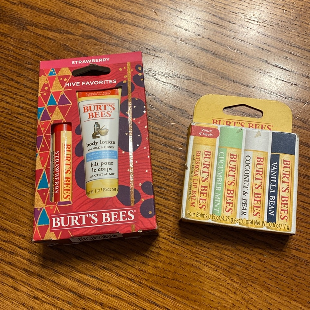 BERT'S  BEES Lip Balm Lot